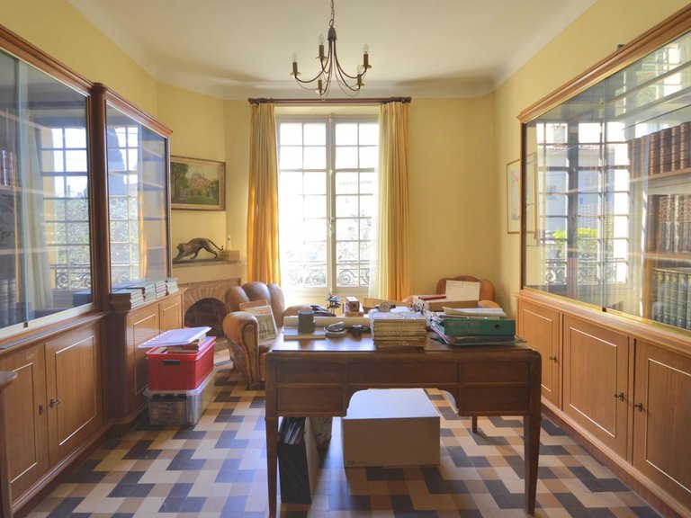 Villa for Sale in Cannes, Cannes Area 15