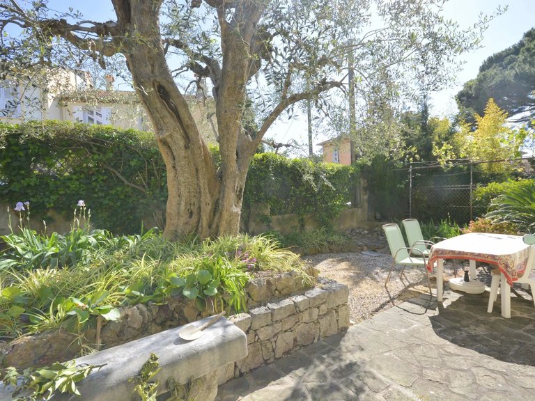 Villa for Sale in Cannes, Cannes Area 4