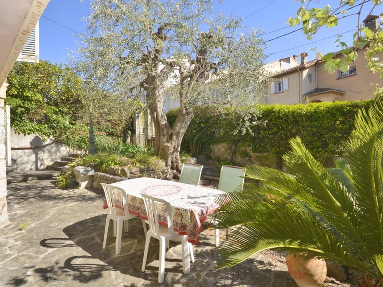 Villa for Sale in Cannes, Cannes Area 5