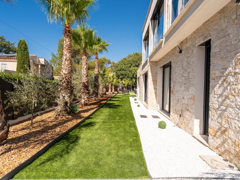 Villa for Sale in Mougins, Mougins, Valbonne, Grasse Area 16