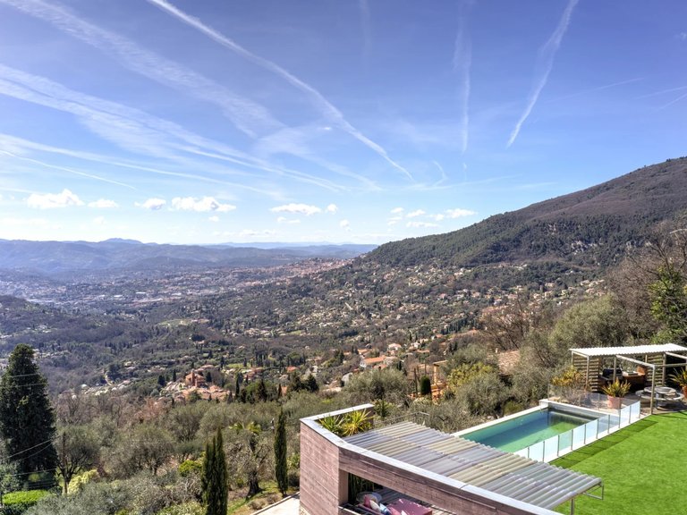 Villa for Sale in Chateauneuf Grasse, Mougins, Valbonne, Grasse Area 3