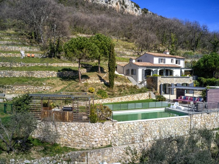 Villa for Sale in Chateauneuf Grasse, Mougins, Valbonne, Grasse Area 4