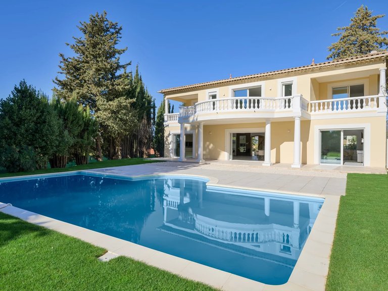 Villa for Sale in Mouans Sartoux, Mougins, Valbonne, Grasse Area 2