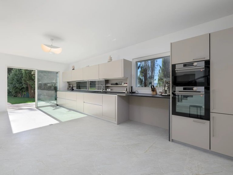Villa for Sale in Mouans Sartoux, Mougins, Valbonne, Grasse Area 9