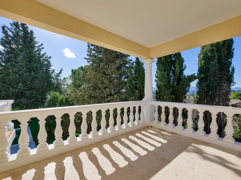 Villa for Sale in Mouans Sartoux, Mougins, Valbonne, Grasse Area 17