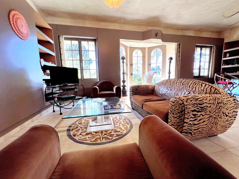 Villa for Sale in Cap D Antibes, Antibes Area 7