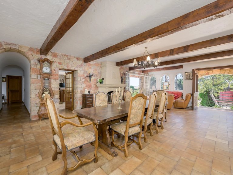 Villa for Sale in Le Golfe Juan, Antibes Area 6