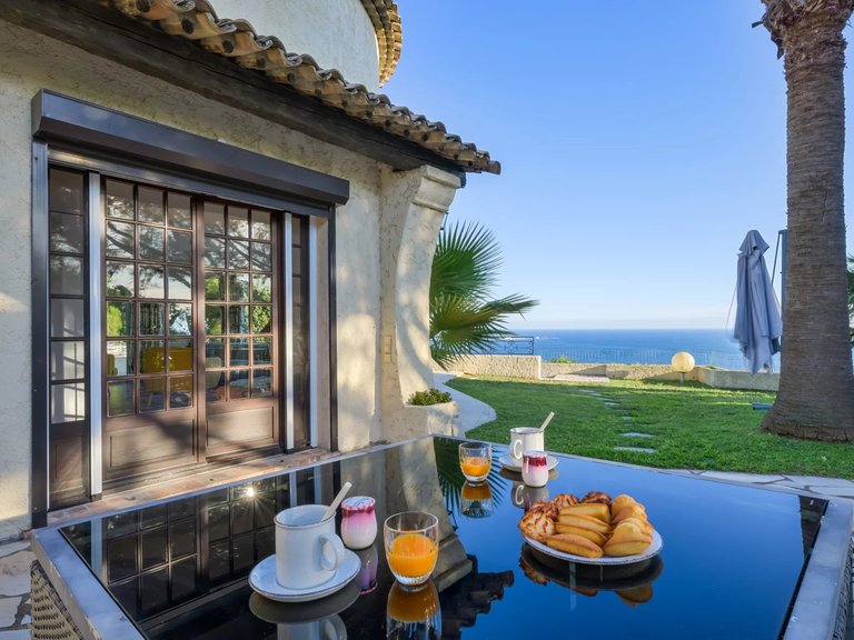Villa for Sale in Cannes, Cannes Area 5