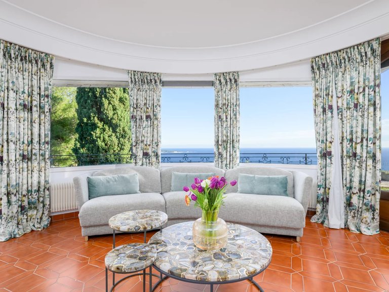 Villa for Sale in Cannes, Cannes Area 13