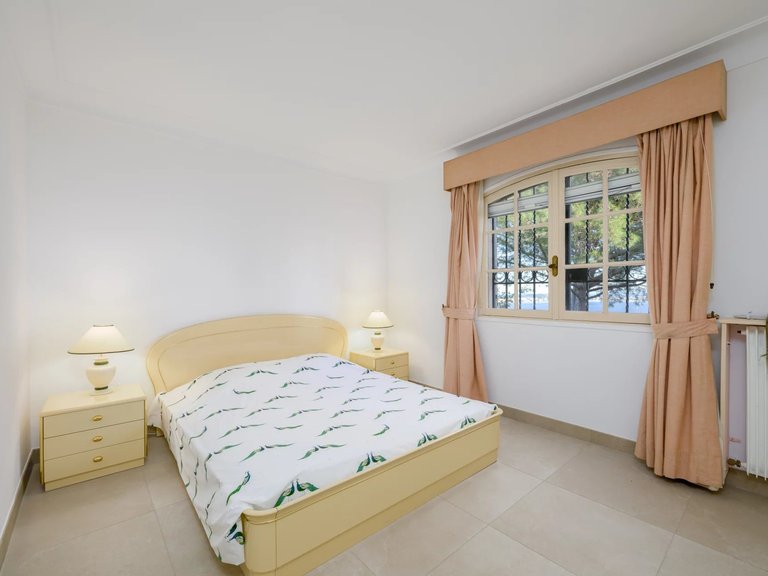 Villa for Sale in Cannes, Cannes Area 15