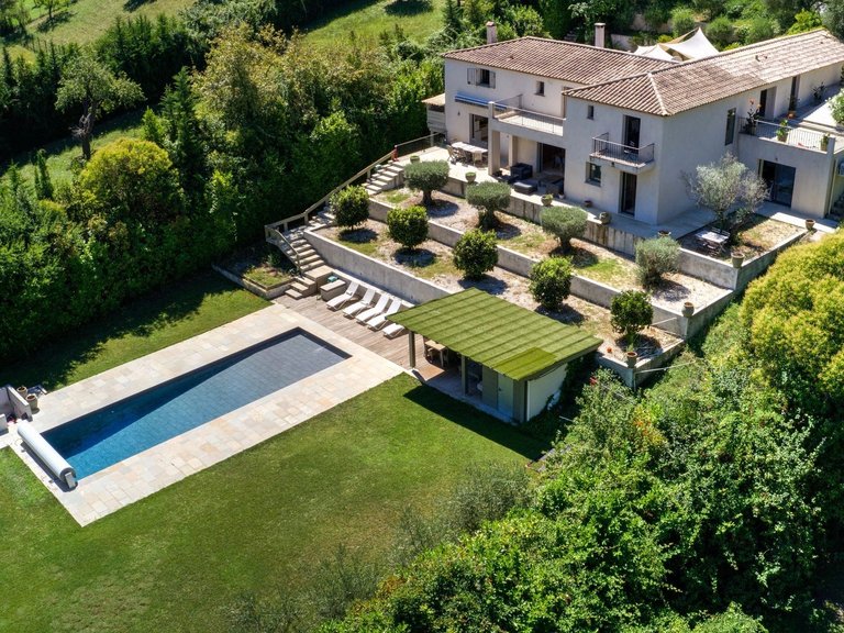 Villa for Sale in St Paul, Vence, St. Paul Area 3