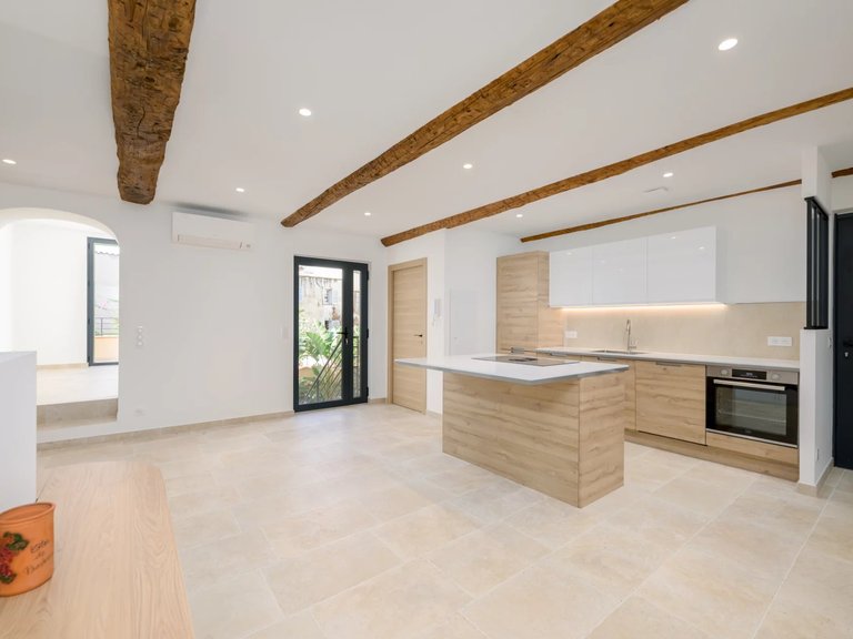 Apartment for Sale in Antibes, Antibes Area 1