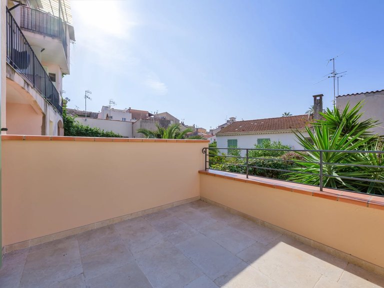 Apartment for Sale in Antibes, Antibes Area 7