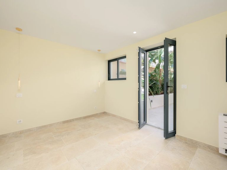 Apartment for Sale in Antibes, Antibes Area 11
