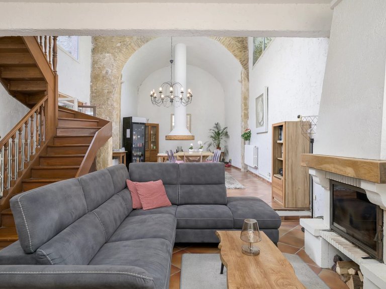 Villa for Sale in La Colle Sur Loup, Vence, St. Paul Area 5