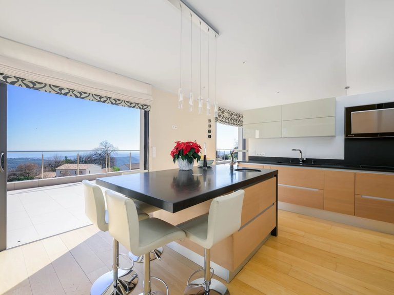 Villa for Sale in Tourrettes Sur Loup, Vence, St. Paul Area 6