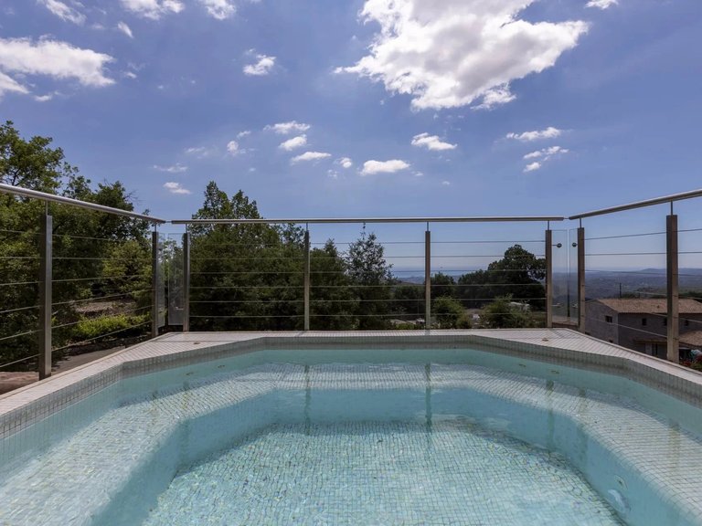 Villa for Sale in Tourrettes Sur Loup, Vence, St. Paul Area 13