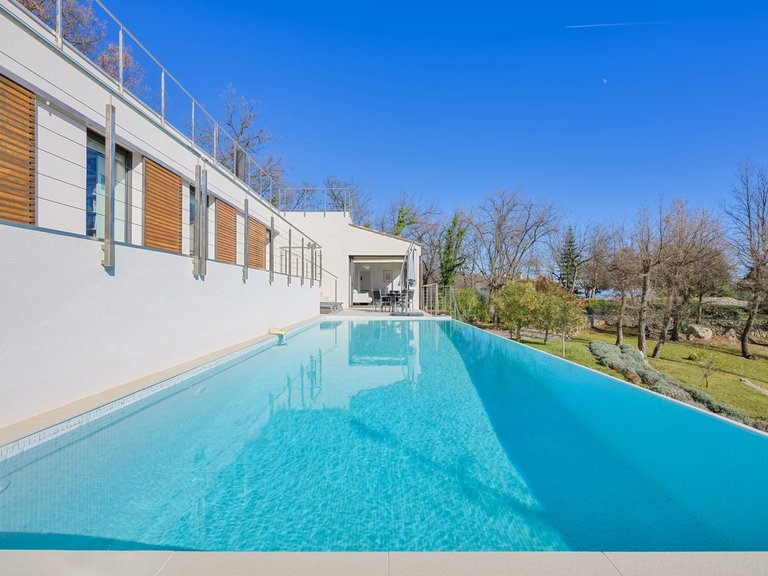 Villa for Sale in Tourrettes Sur Loup, Vence, St. Paul Area 18