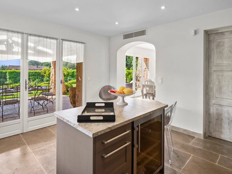 Villa for Sale in St Paul, Vence, St. Paul Area 7