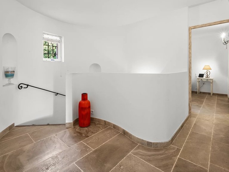 Villa for Sale in St Paul, Vence, St. Paul Area 17