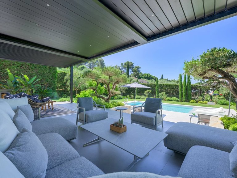 Villa for Sale in Mougins, Mougins, Valbonne, Grasse Area 2
