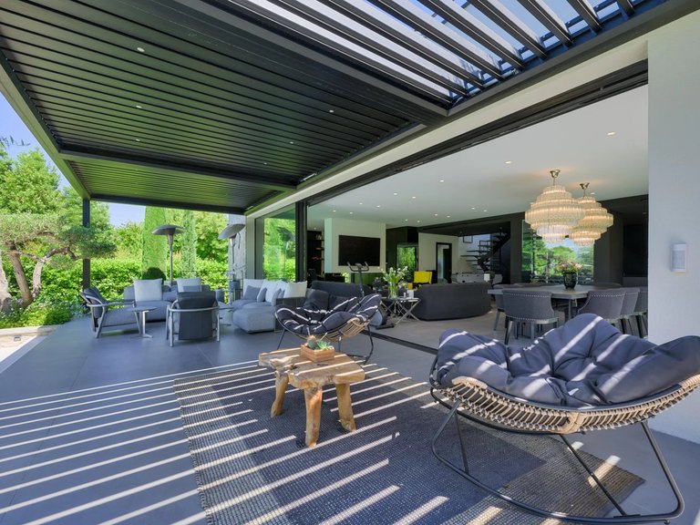 Villa for Sale in Mougins, Mougins, Valbonne, Grasse Area 17