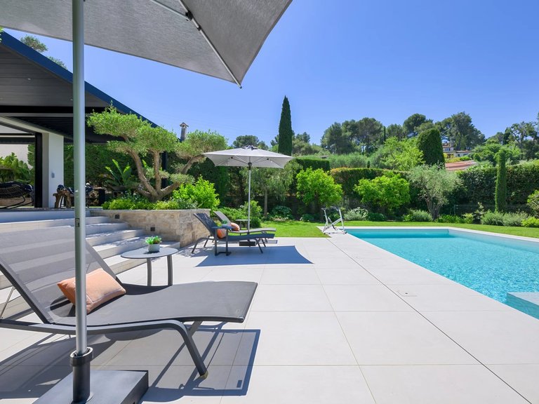 Villa for Sale in Mougins, Mougins, Valbonne, Grasse Area 18