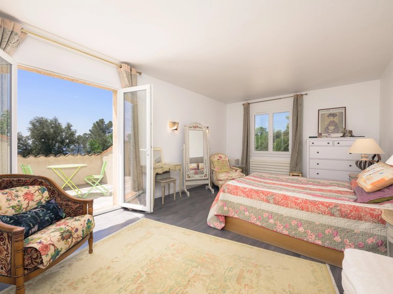Villa for Sale in Cabris, Mougins, Valbonne, Grasse Area 7