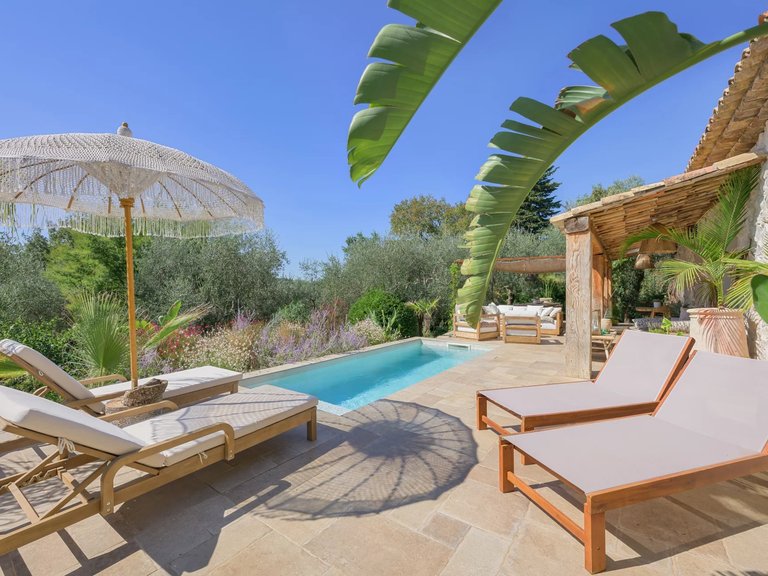Villa for Sale in Tourrettes Sur Loup, Vence, St. Paul Area 4