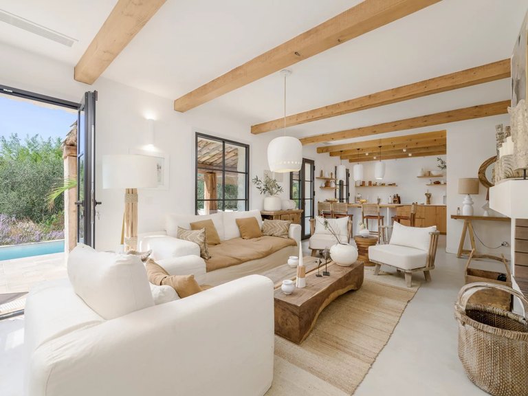 Villa for Sale in Tourrettes Sur Loup, Vence, St. Paul Area 6
