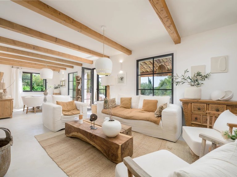 Villa for Sale in Tourrettes Sur Loup, Vence, St. Paul Area 7