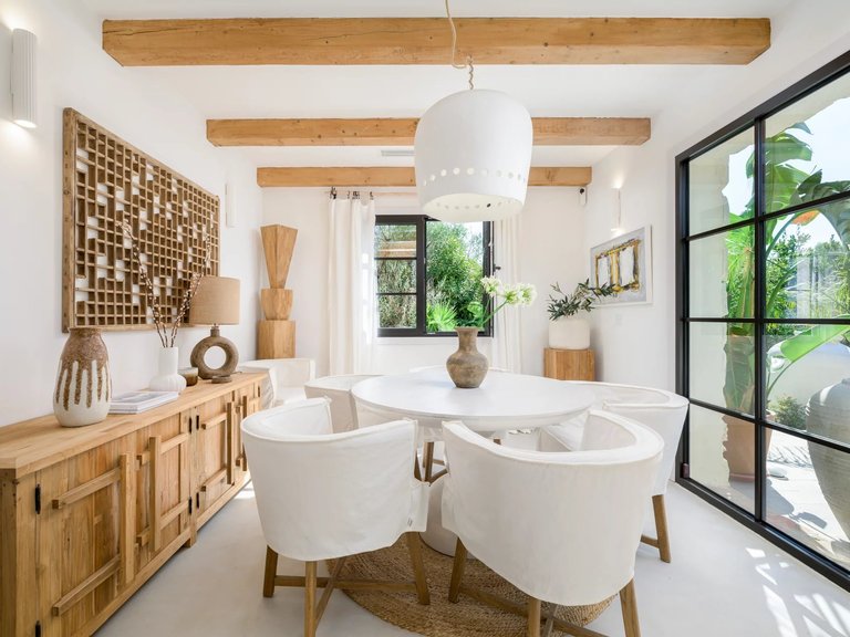 Villa for Sale in Tourrettes Sur Loup, Vence, St. Paul Area 16