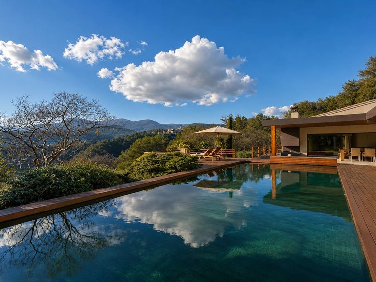 Villa for Sale in St Paul, Vence, St. Paul Area 4