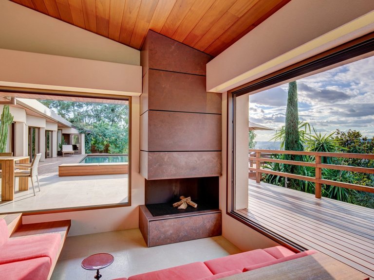 Villa for Sale in St Paul, Vence, St. Paul Area 9