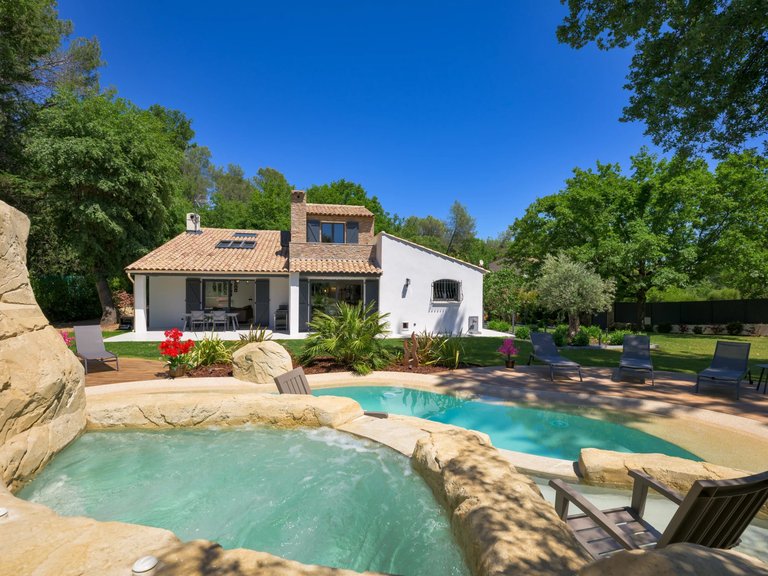 Villa for Sale in Roquefort Les Pins, Mougins, Valbonne, Grasse Area 2