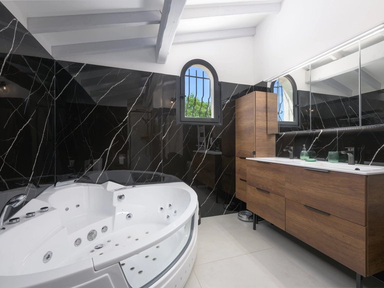 Villa for Sale in Roquefort Les Pins, Mougins, Valbonne, Grasse Area 16