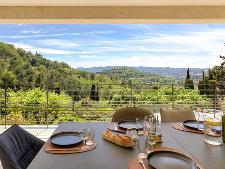 Villa for Sale in Magagnosc, Mougins, Valbonne, Grasse Area 2