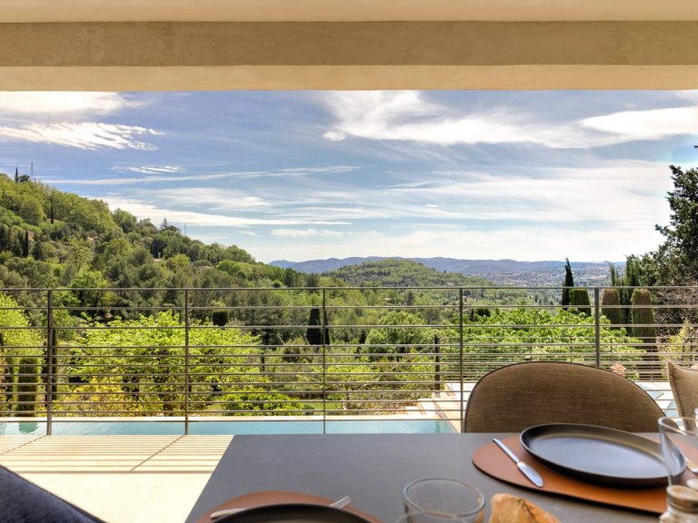 Villa for Sale in Magagnosc, Mougins, Valbonne, Grasse Area 10