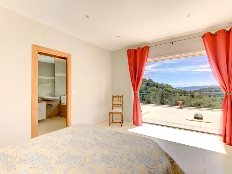 Villa for Sale in Magagnosc, Mougins, Valbonne, Grasse Area 13