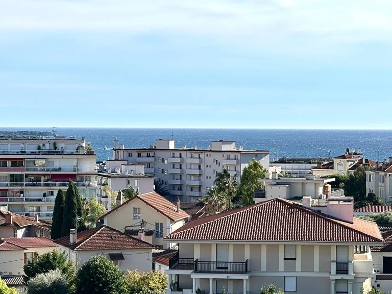 Apartment for Sale in Cannes, Cannes Area 2