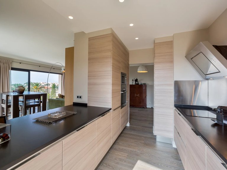 Apartment for Sale in Cannes, Cannes Area 5