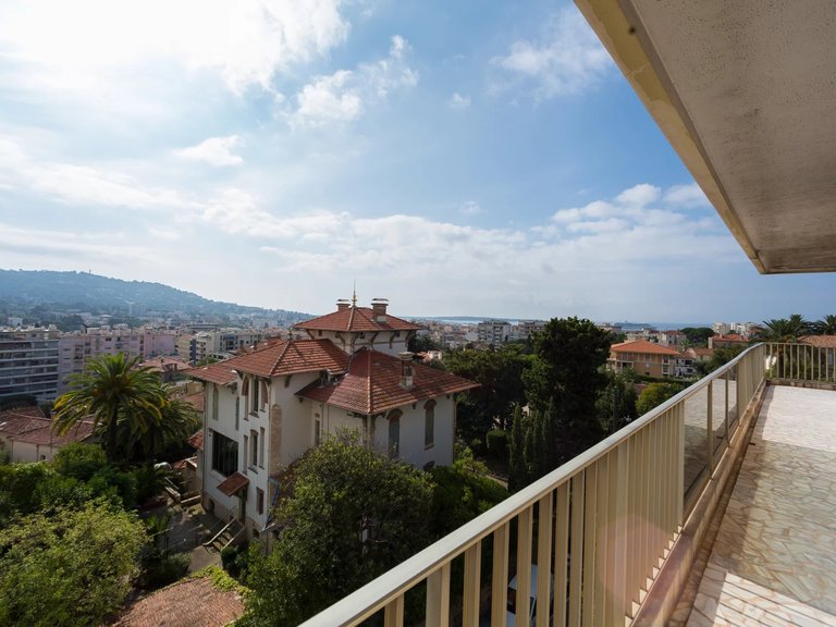 Apartment for Sale in Cannes, Cannes Area 9