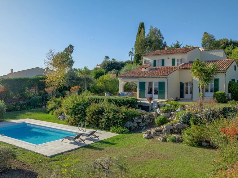 Villa for Sale in Valbonne, Mougins, Valbonne, Grasse Area 1