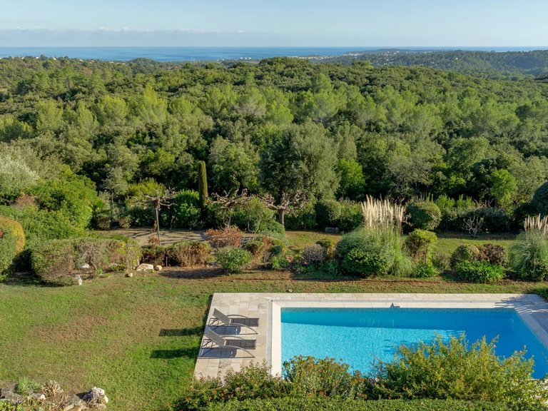Villa for Sale in Valbonne, Mougins, Valbonne, Grasse Area 2