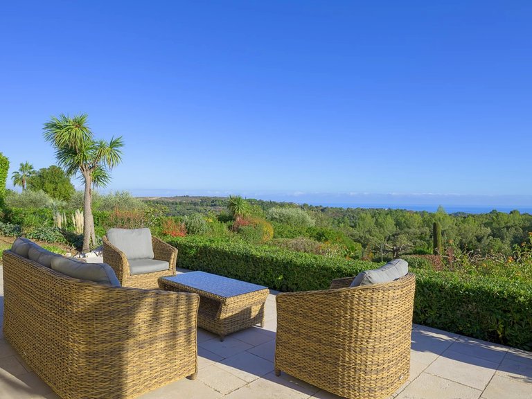 Villa for Sale in Valbonne, Mougins, Valbonne, Grasse Area 3