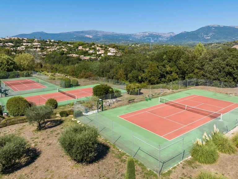 Villa for Sale in Valbonne, Mougins, Valbonne, Grasse Area 4