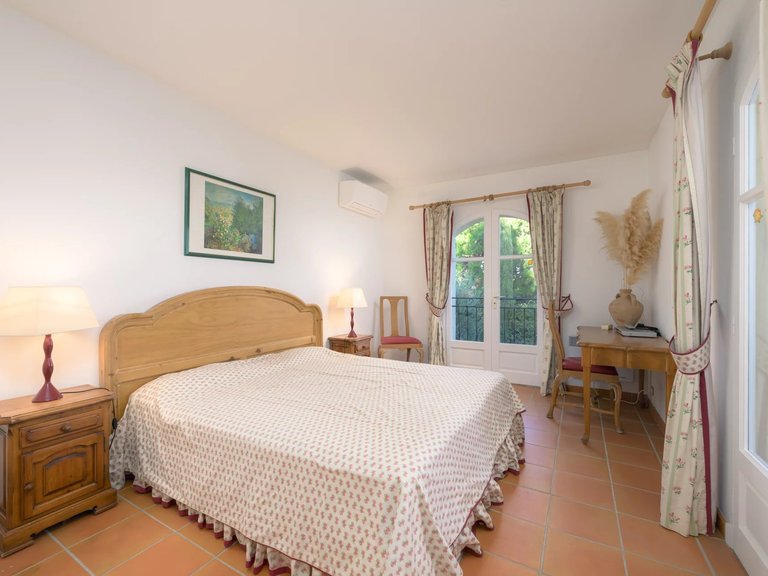 Villa for Sale in Valbonne, Mougins, Valbonne, Grasse Area 12
