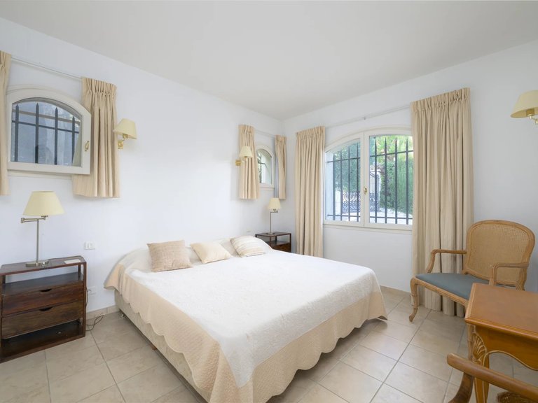 Villa for Sale in Valbonne, Mougins, Valbonne, Grasse Area 14