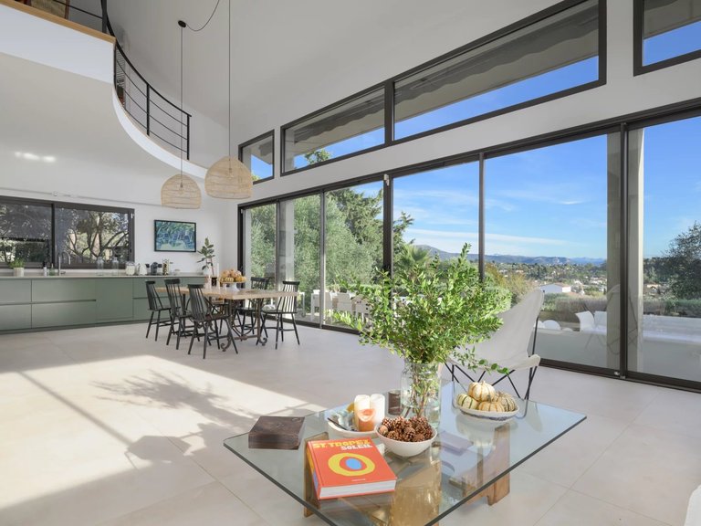 Villa for Sale in Valbonne, Mougins, Valbonne, Grasse Area 2