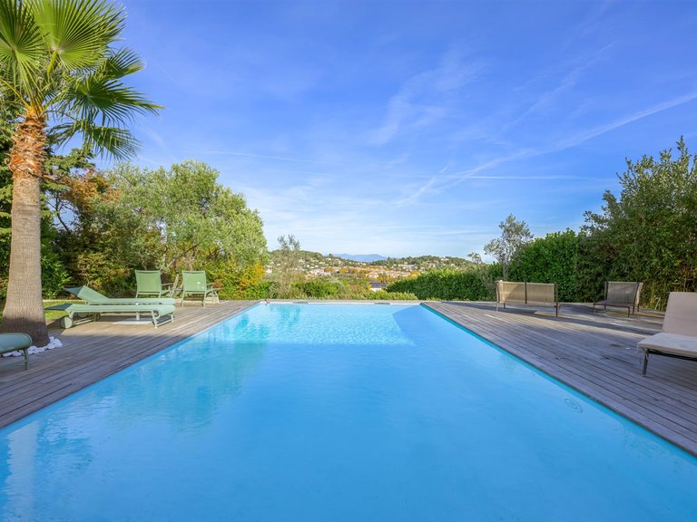 Villa for Sale in Valbonne, Mougins, Valbonne, Grasse Area 7